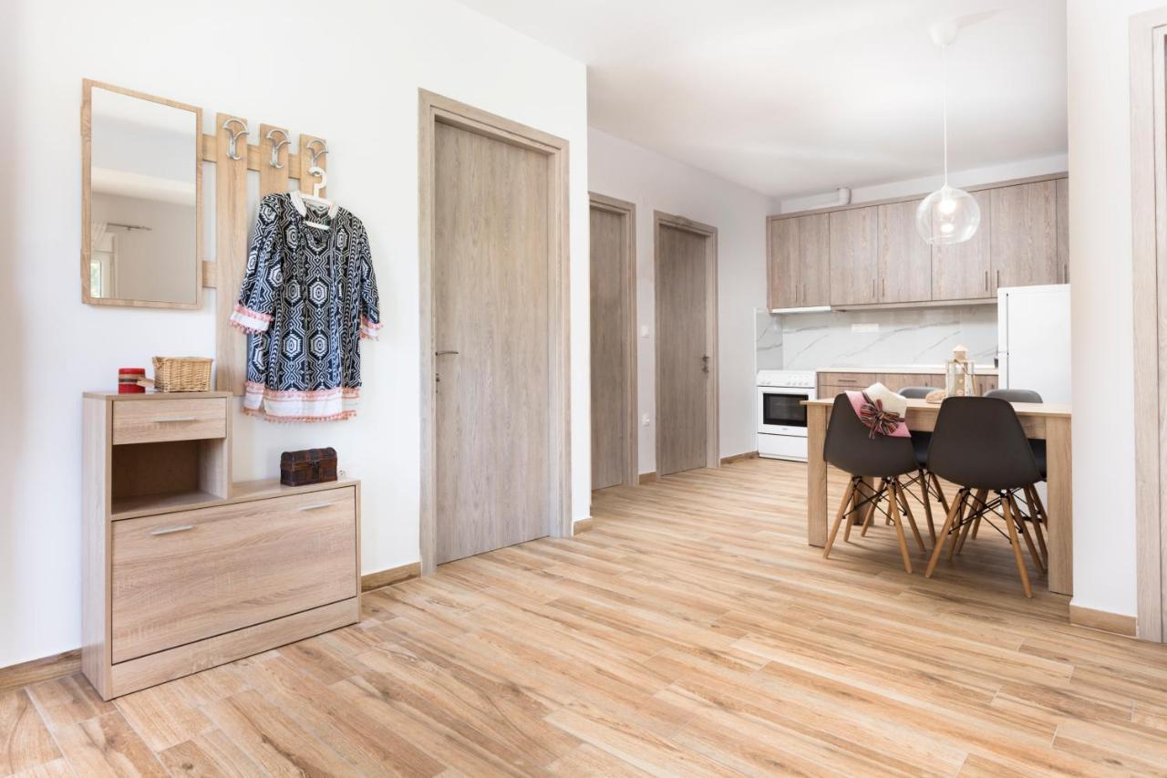 Fotini'S House Apartment เนอา สกีโอนี ภายนอก รูปภาพ
