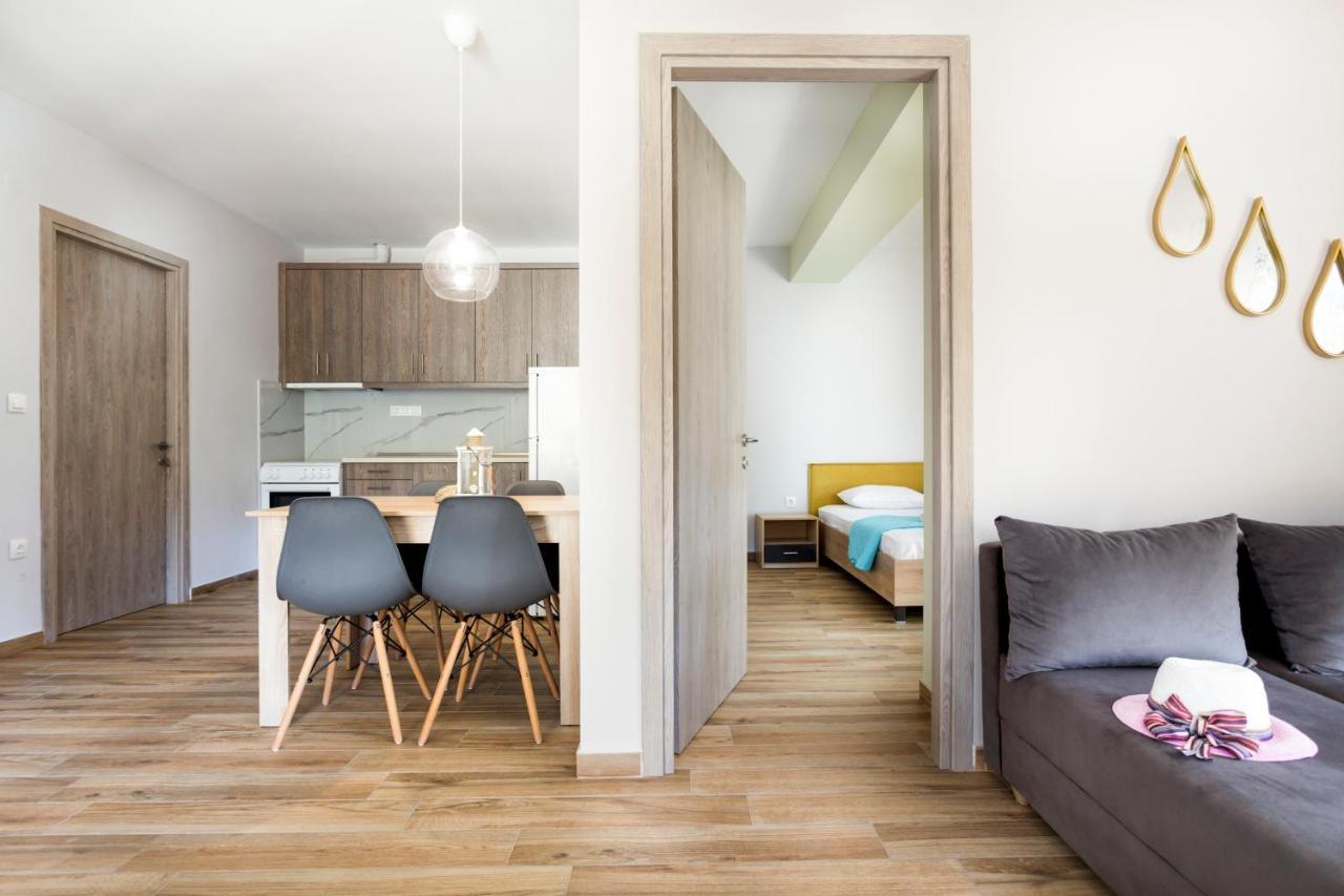 Fotini'S House Apartment เนอา สกีโอนี ภายนอก รูปภาพ